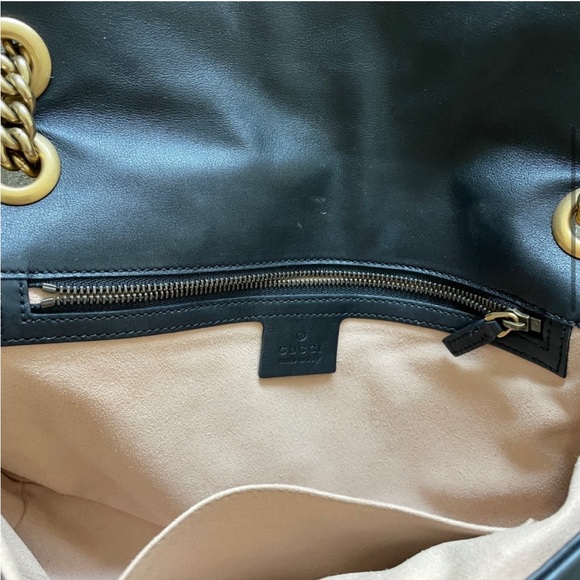 Gucci GG Medium Marmont Structured Flap Closure Leather Shoulder Bag - Picture 4 of 6